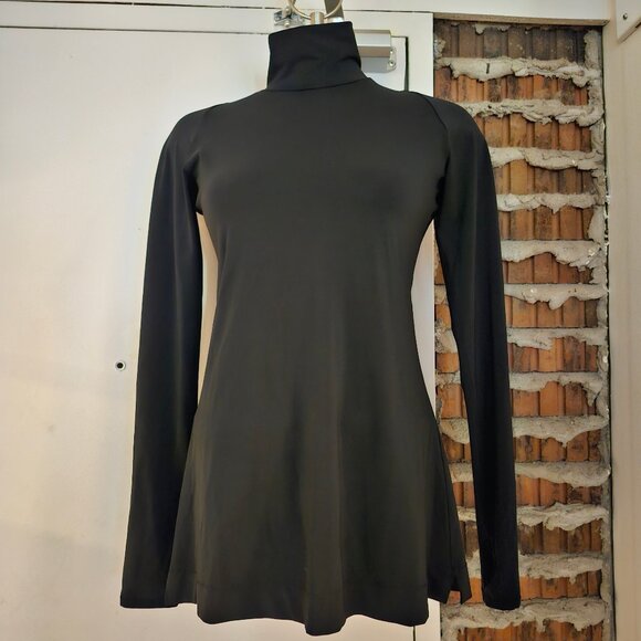 Marie Sainte Pierre Tops - Marie Saint Pierre Black Turtleneck Top Long Sleeves Thumb Holes Size 6 8